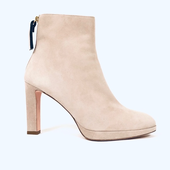 stuart weitzman delphine